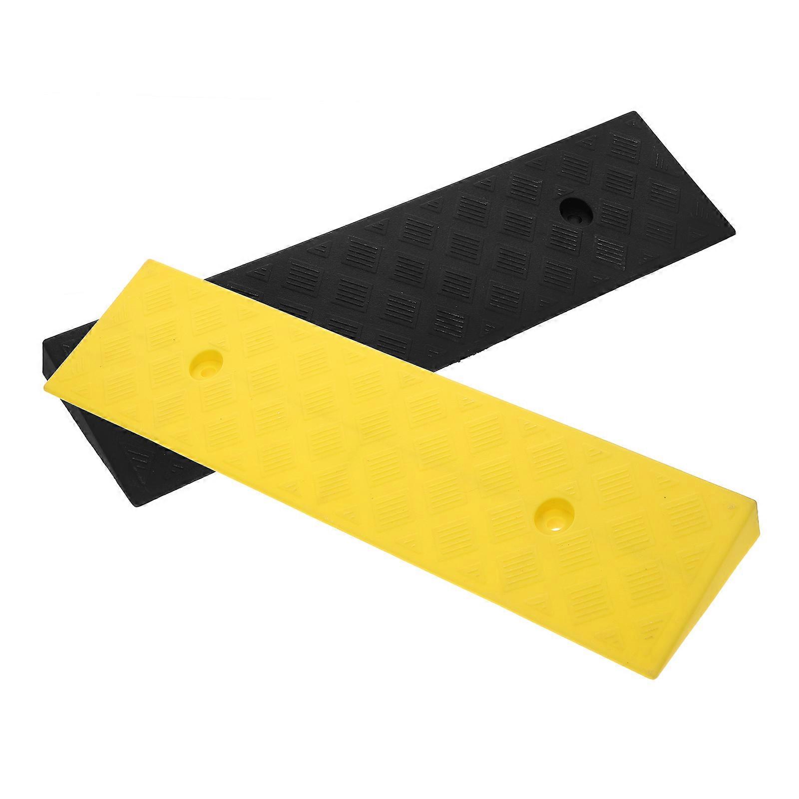 Heavy Duty Rubber Car Curb Ramps with Water Drainage Grooves for Easy Vehicle Access