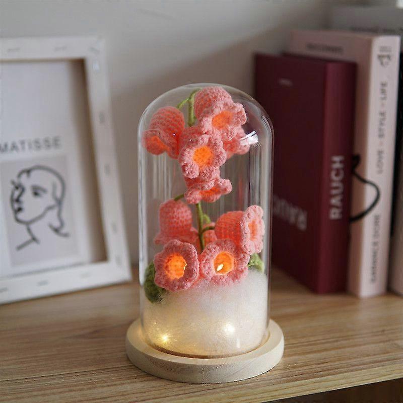 زنبق الوادي الأبدي هدايا للنساء ، ديكور زهرة اصطناعي من الكروشيه في قبة زجاجية مع شريط إضاءة LED ، لذكرى عيد ميلاد والدتها الأم
