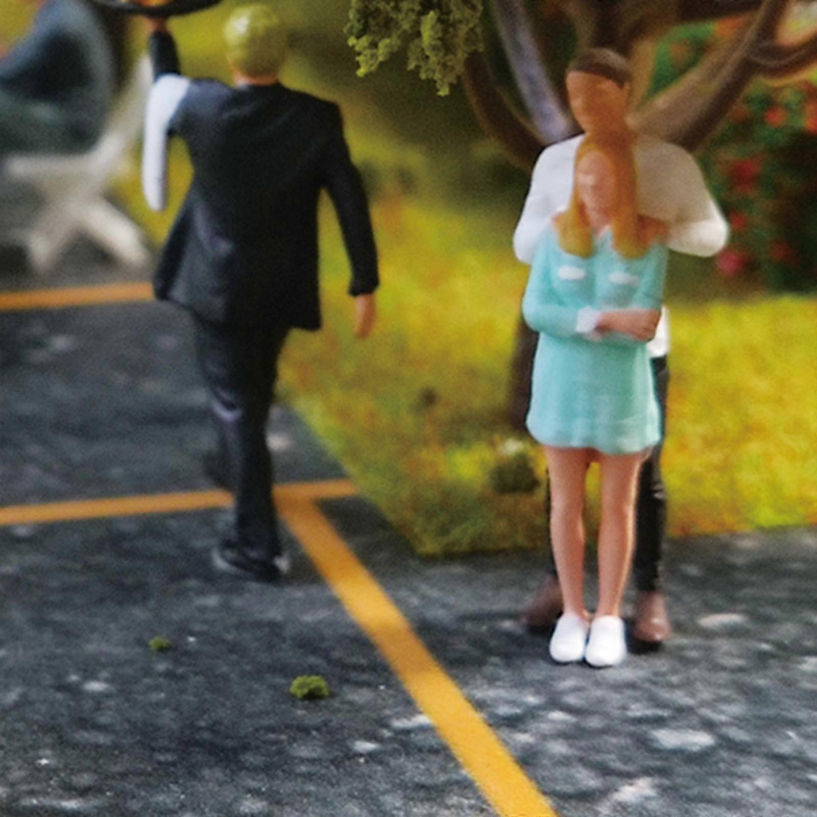 2x 1/64 échelle couple figure gens rue bâtiment table de sable diorama jaune a