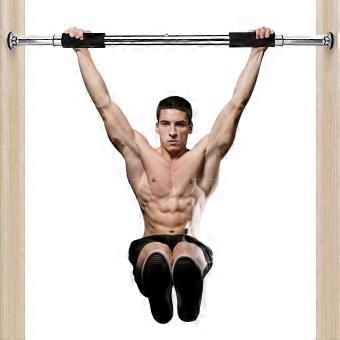 Pull Up Bar voor Deuropening, verstelbare lengte 62-100 cm, staalconstructie, antislip schuimvulling