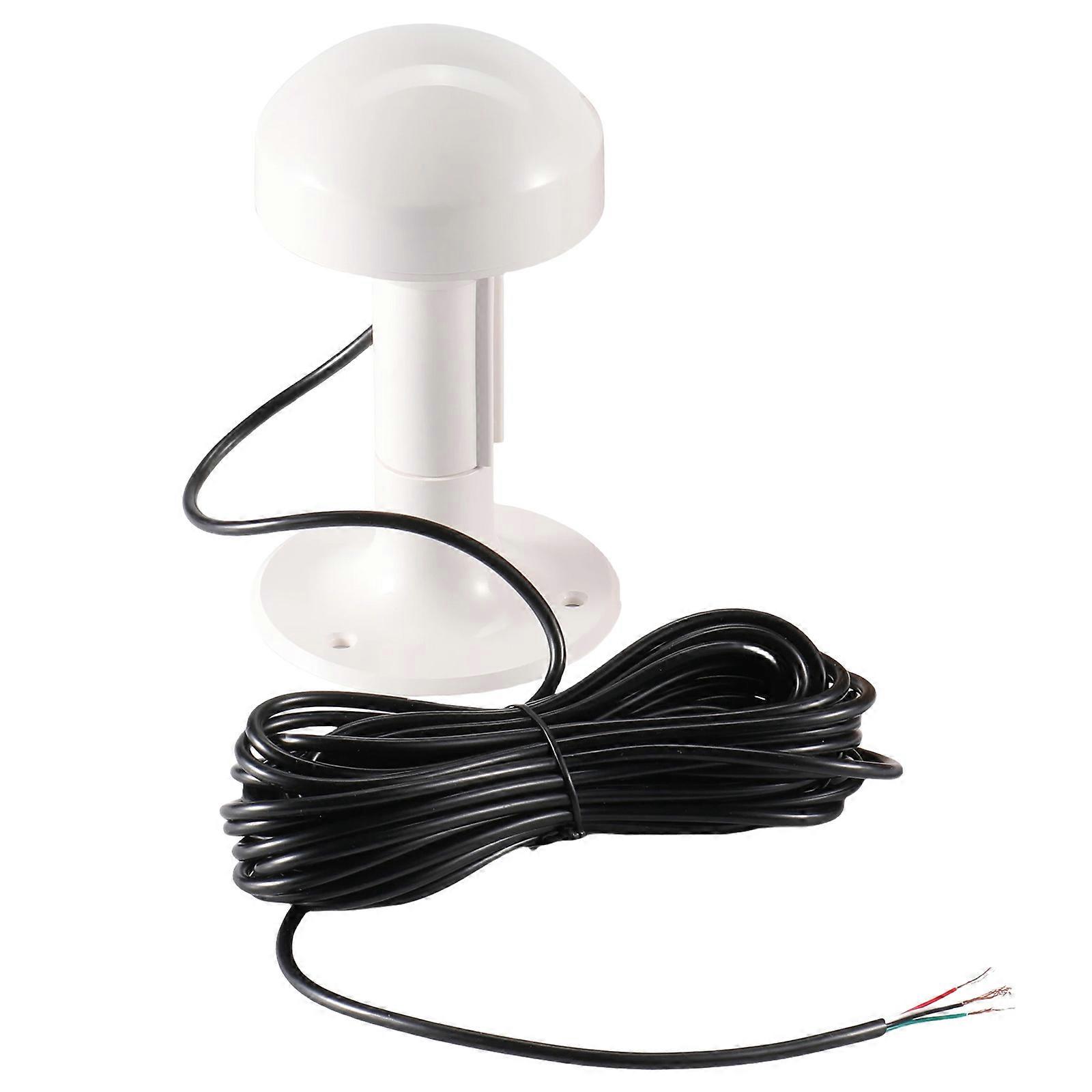 アンチウェイブデザインを備えたマリンレシーバーのインストールが簡単 海上での一貫したパフォーマンスのための防水ボートアンテナマルチカラー