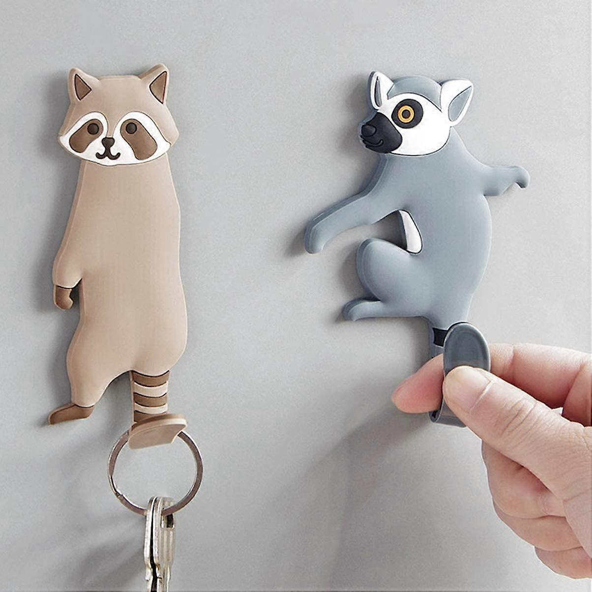 3 Pieces Washable Reusable Wall Hooks Animal Adhesive Hooks (Raccoon)