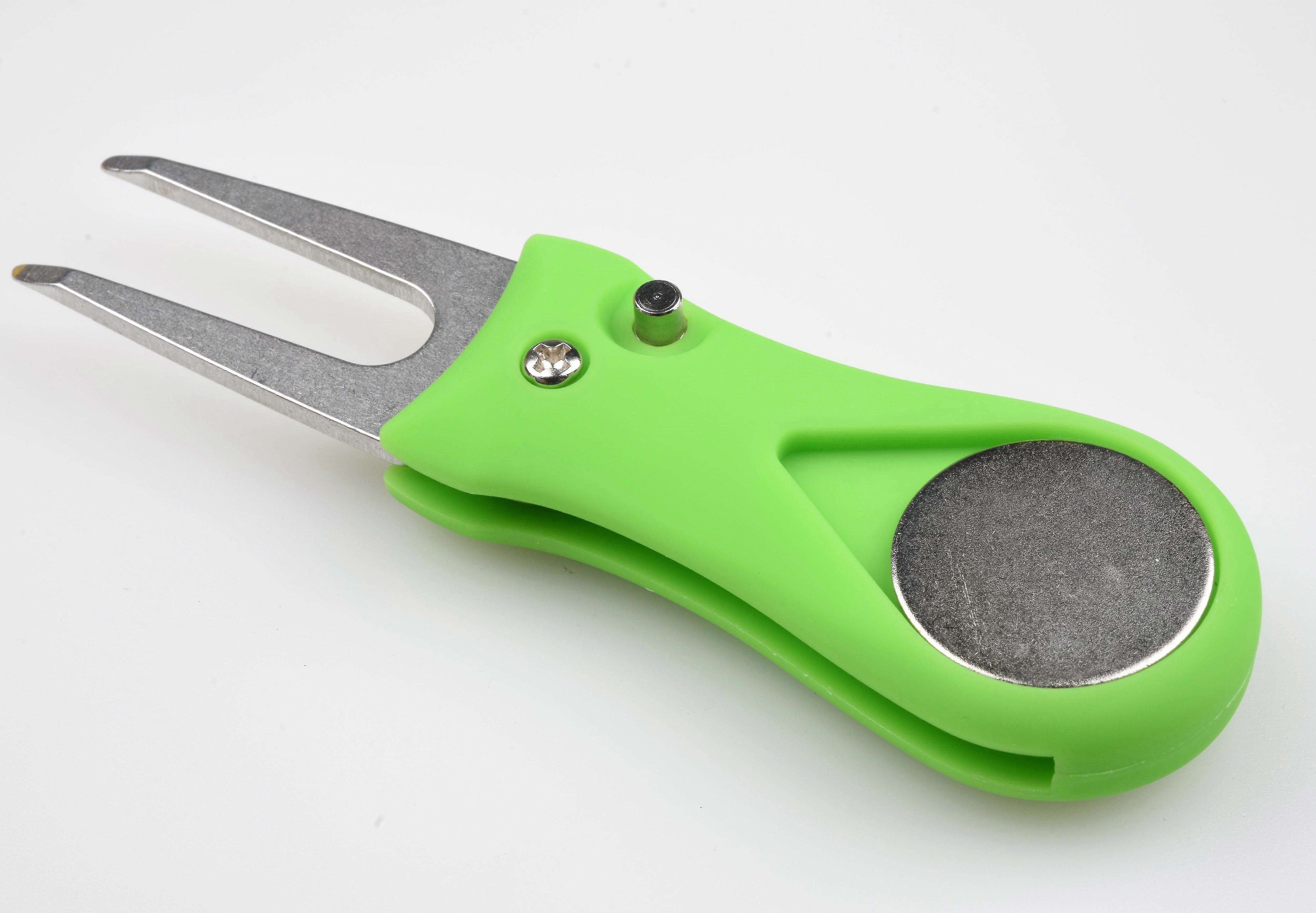 Golf Divot Tool with Ball Marker