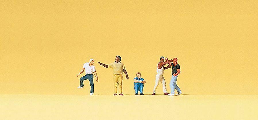 Preiser PR79175 Street Scenes (5) Figure Set N (1/148 - 1/160) Plastic Painted Figures [N] Scale model