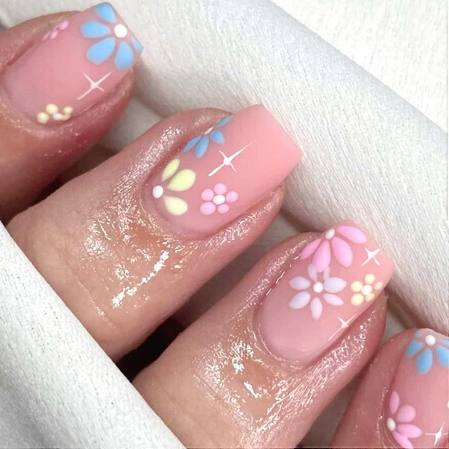 Colorful Daisy Press On Nails Floral Acrylic False Nails Medium Square Tips Reusable 24pcs Kit