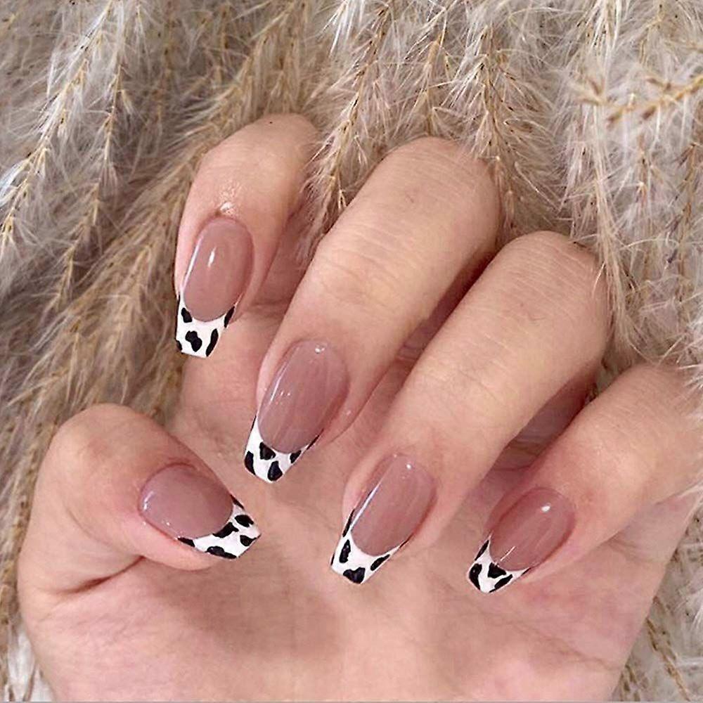 Petit motif lait, faux nail patchmakeup