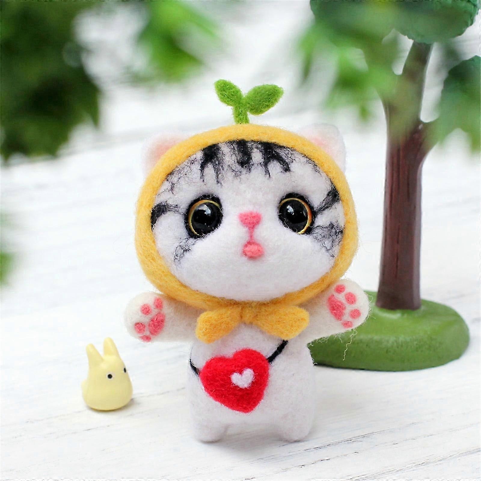 Compact Christmas Felting Kit Step by Step