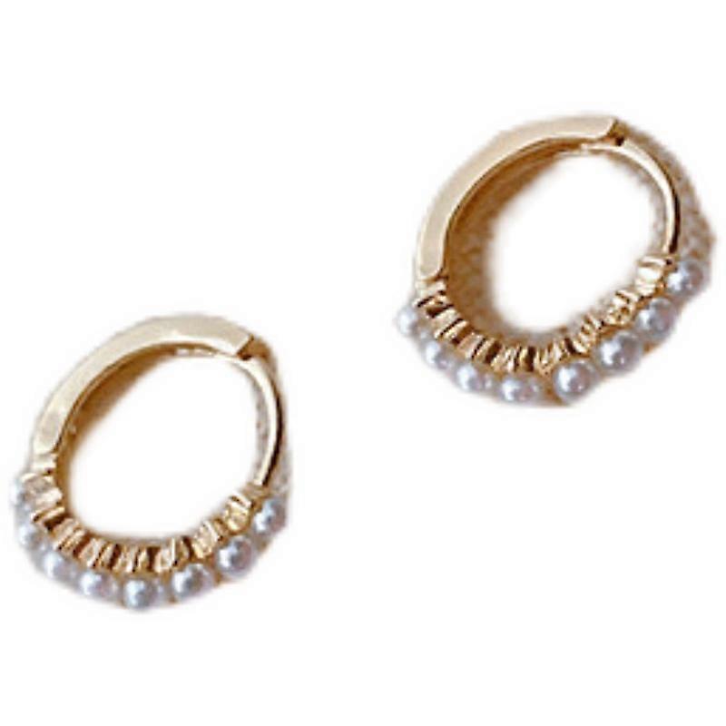 Simple And Small Pearl Earrings