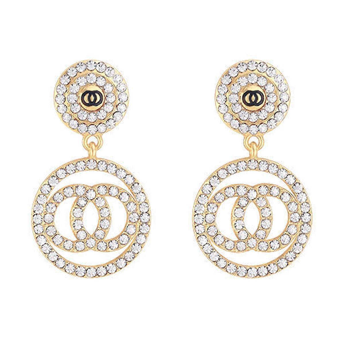 High-end and stylish earrings