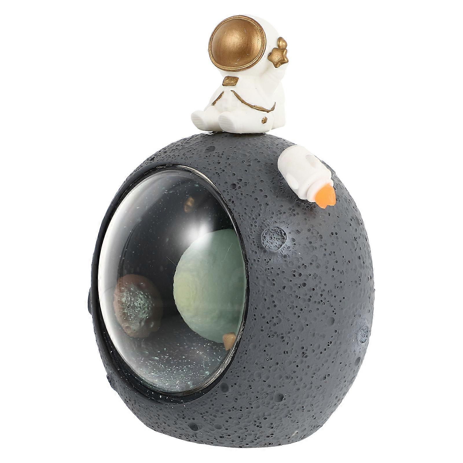 Creative Table Night Light Astronaut Planet Night Lamp Nordic Style Bedroom Golden 13.5X10X6CM 1Pack