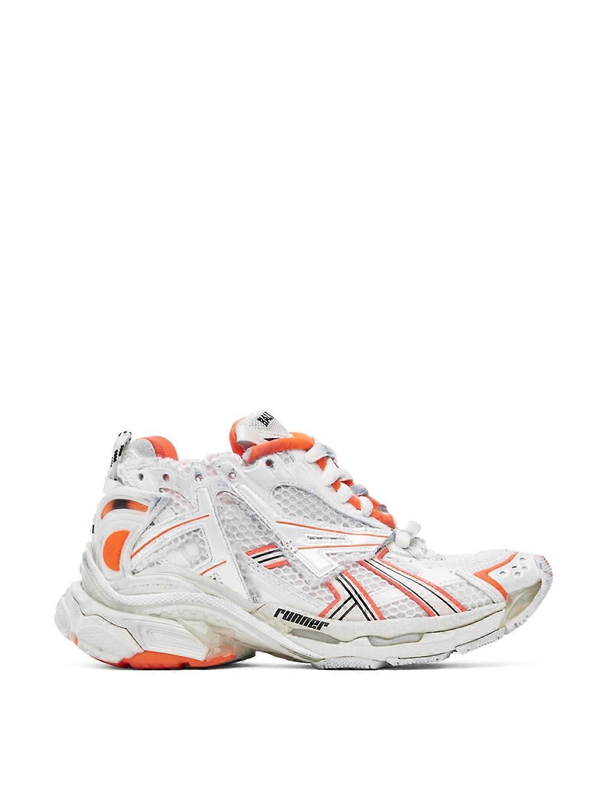 Runner Logo Sneakers