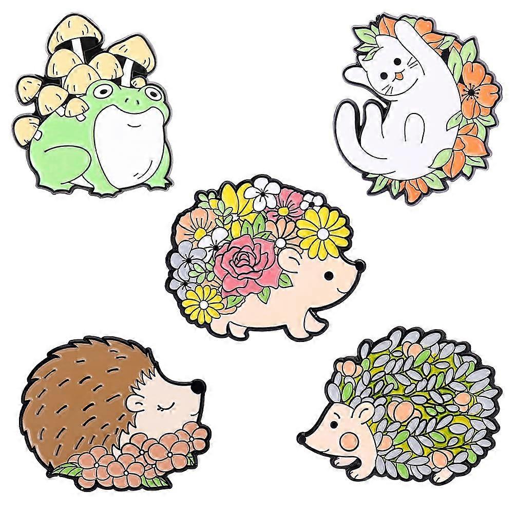 Cute frog hedgehog auspace