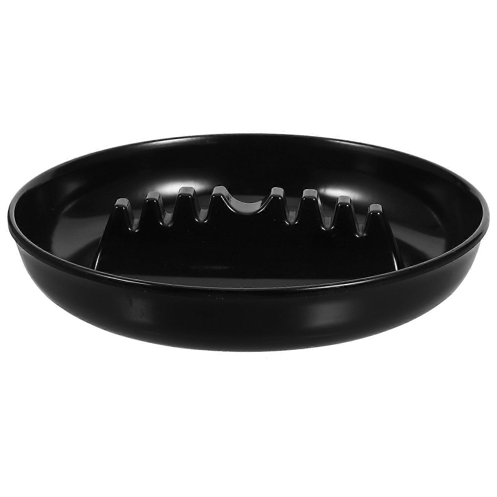 Classic Design Ashtray for Home Use, Combines Durability with Aesthetic Appeal