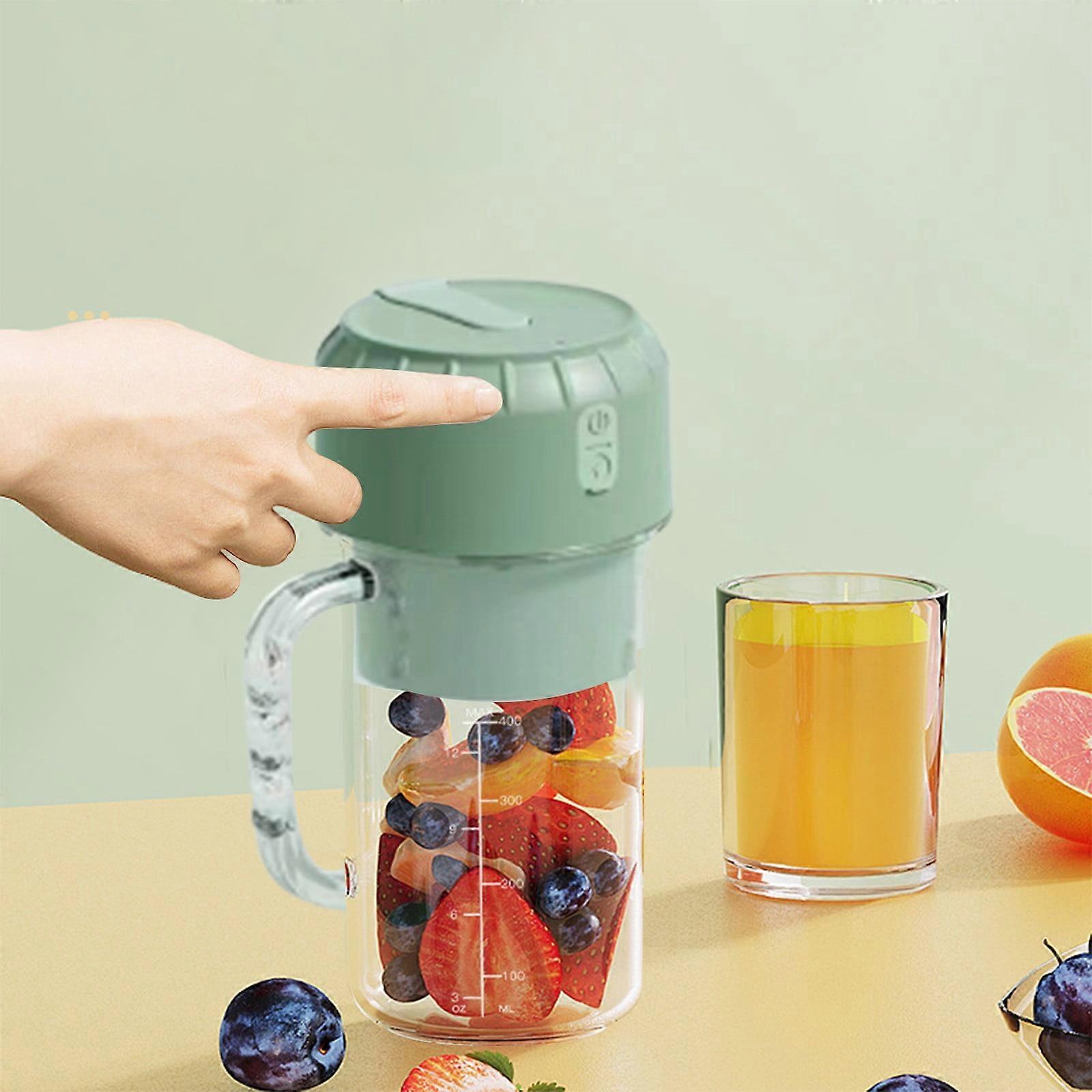 Portable USB Rechargeable Mini Juicer with 3 Ultra-Sharp Blades, Compatible with Small Shakes, for Home/Travel/Gym/Office