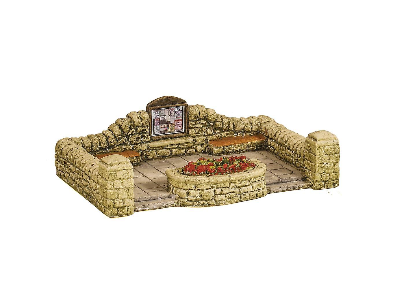 Harburn Hamlet SS334 Walled Seating Area with Notice Board 1 Each OO (1/76) Plastic Painted Plants & flowers Scale model