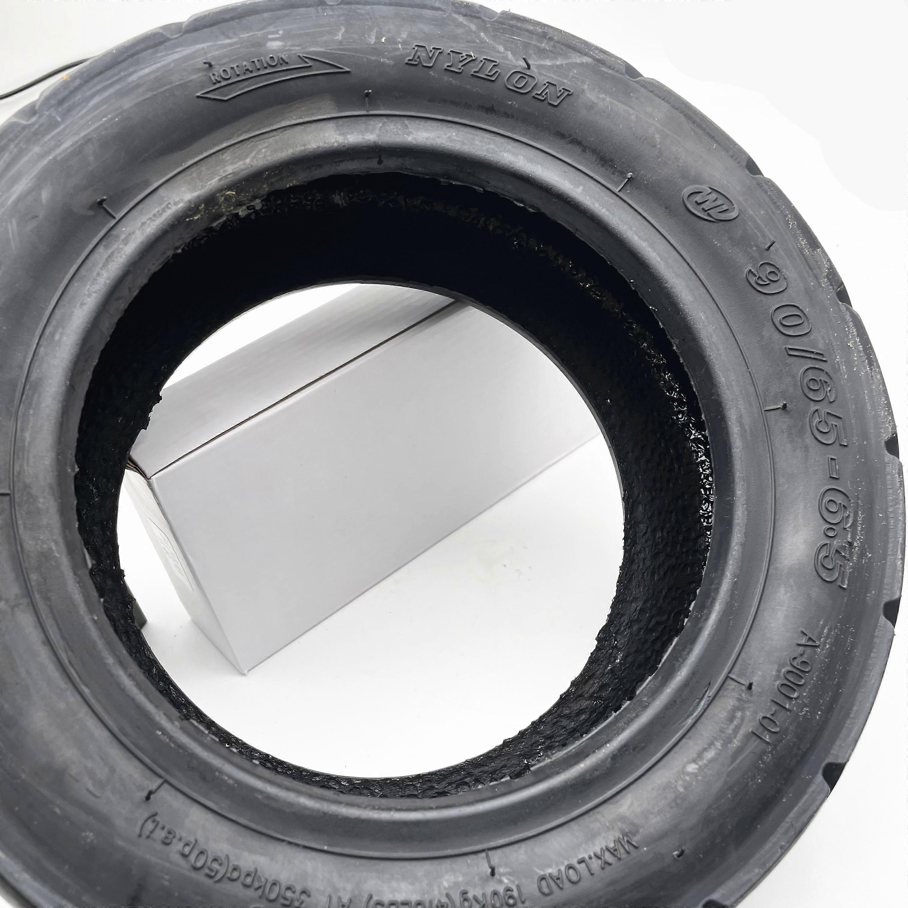 11 polegadas STORM LIMITED THUNDER 2 com charme de cubo de roda MINIMOTORS Scooter elétrico