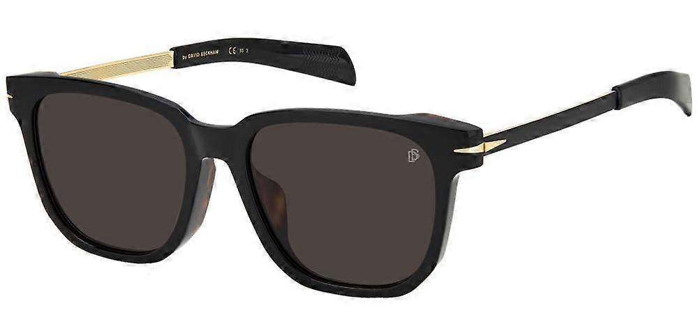 DAVID BECKHAM Model DB 7067_F_S