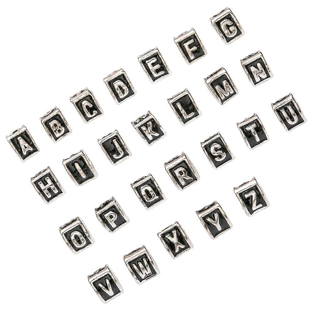 חרוזי מכתב בעבודת יד משולש מתכת חרוזי אלפבית לייצור תכשיטים 26 יחידות