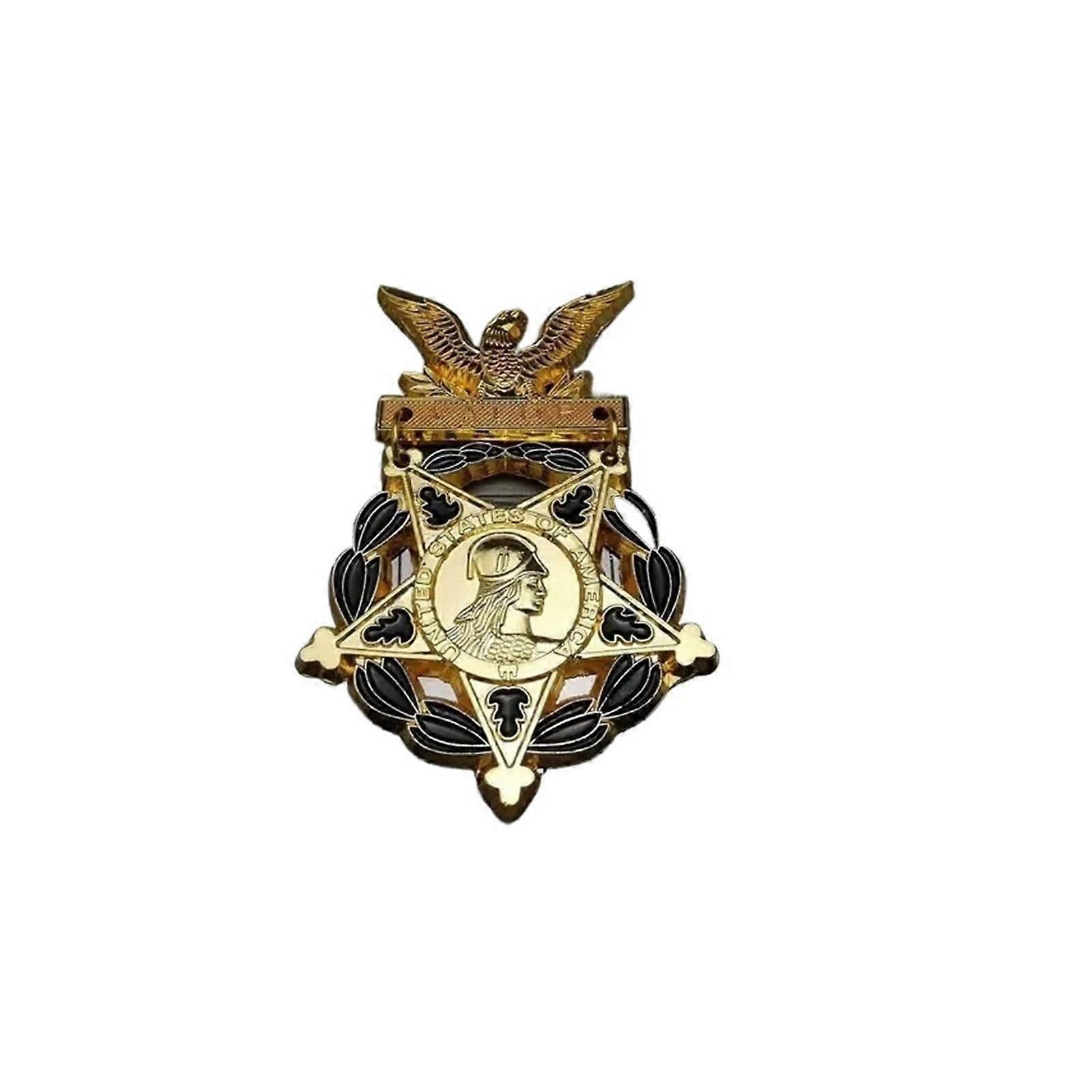Full Size Medal of Honor Replica Badge with Precision Detailing for Patriotic Display Yellow