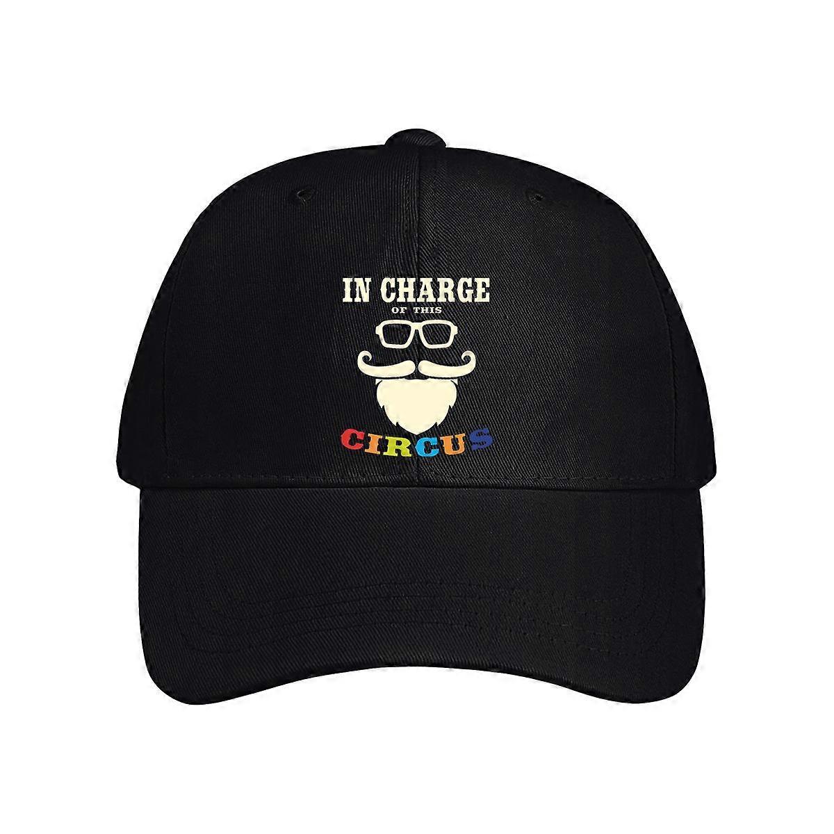 No comando deste boné de beisebol de circo