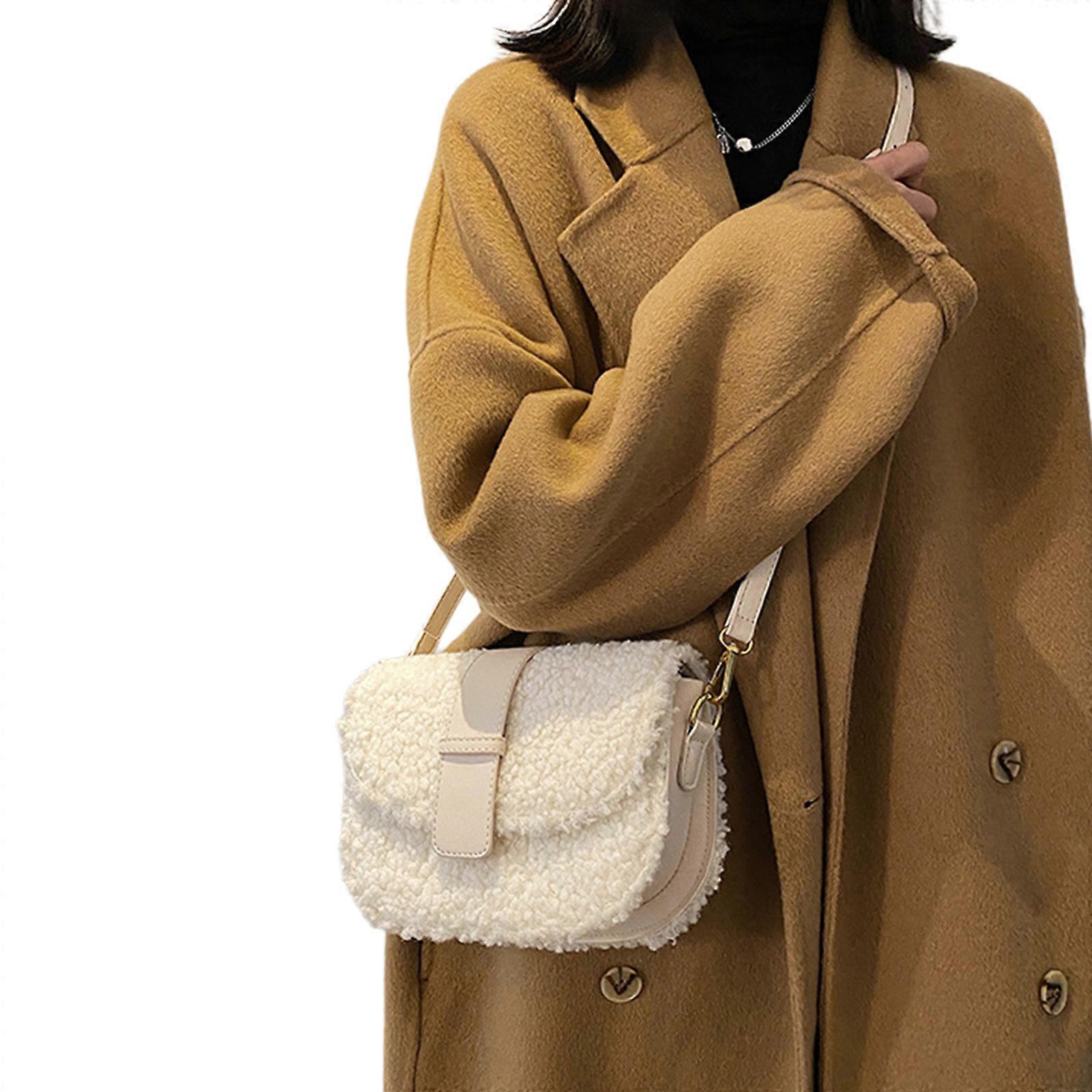 حقيبة خمر للنساء تحت الإبط حقيبة كروس بودي عصرية مع حزام قابل للتعديل حقيبة كتف أنيقة للاستخدام غير الرسمي واليومي أبيض