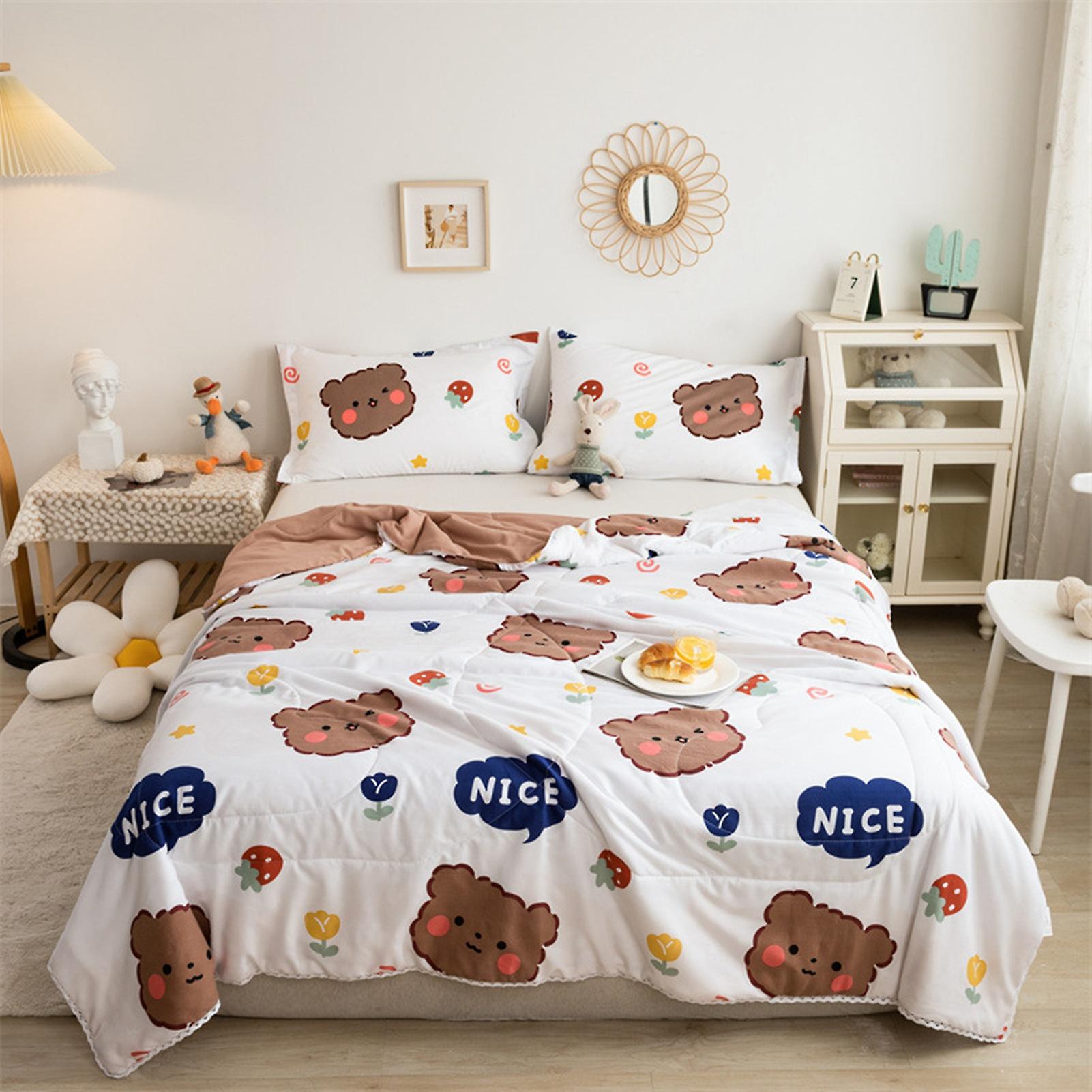 Summer Comforter with Plush Feather Fill and AB Side Colors – Shy Bear Design, 200x230cm