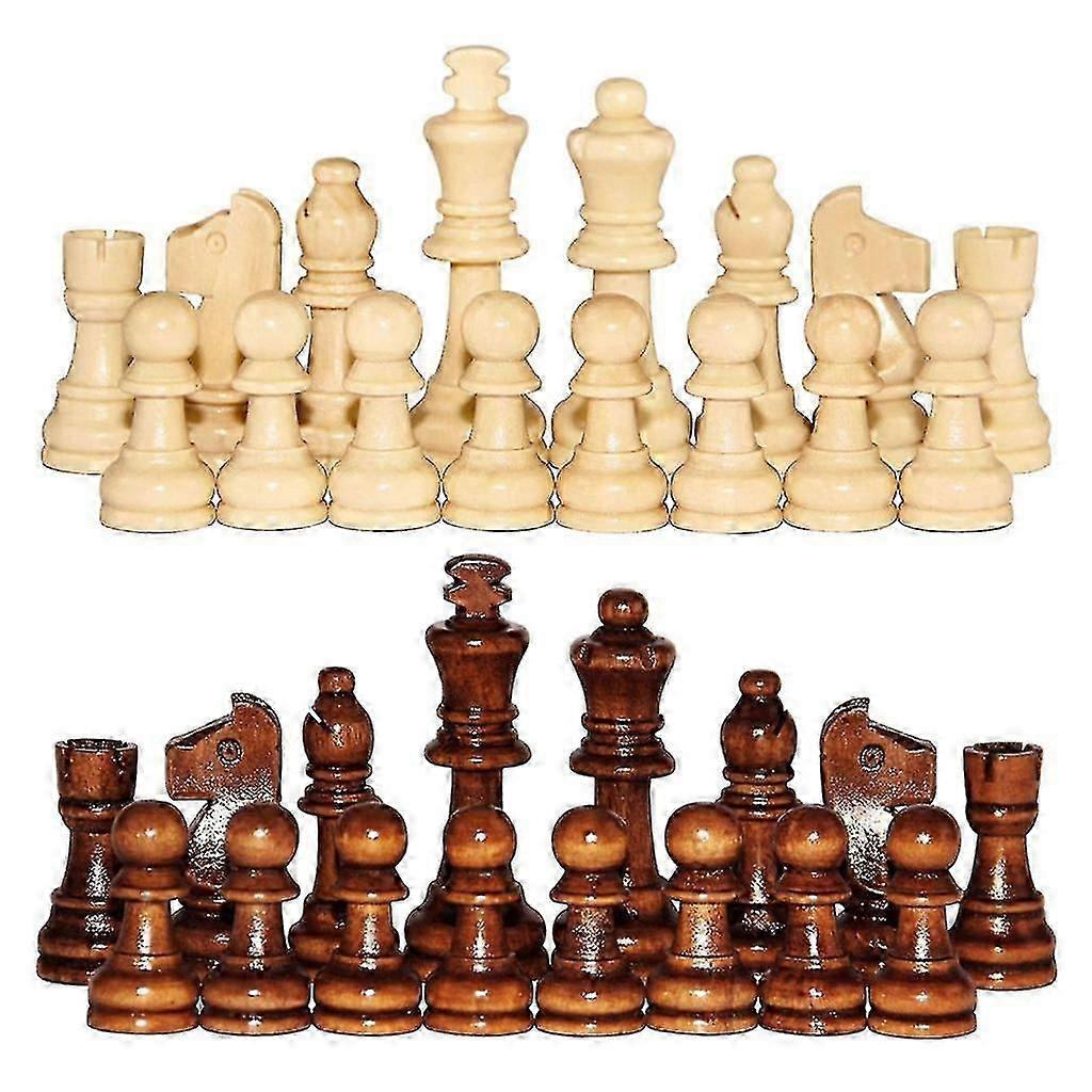 Lightweight 32-Pc Wooden Chess Set
