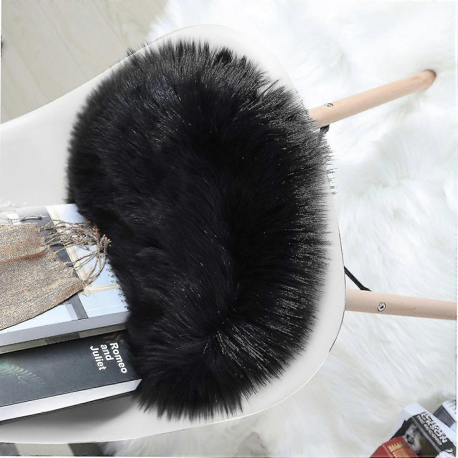Round faux shearling upholstery with extra soft area