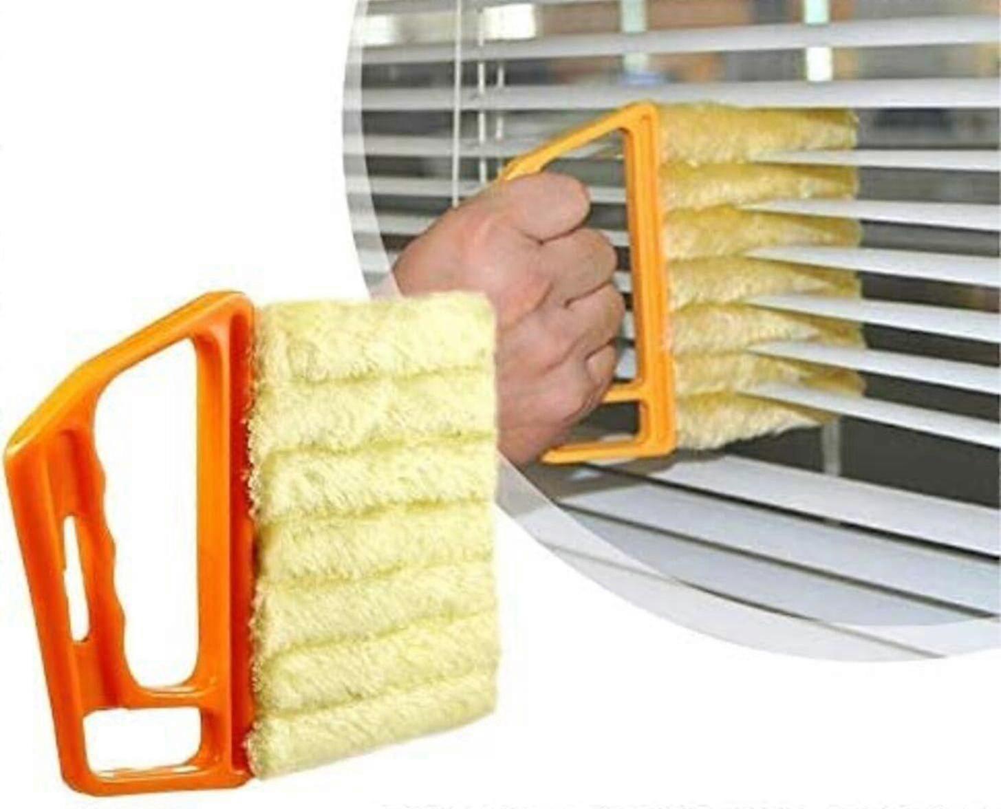 Grout/cleaning Brush In Graphite With Stiff Bristles