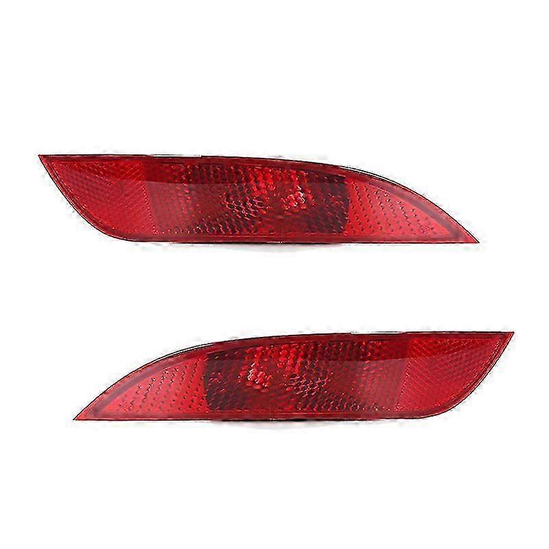 Suitable for LED Rear Bumper Warning Lamp Fog Light Tail Light Reflector Brake Stop Lamp for a Ford Focus Hatchback 2015-2018