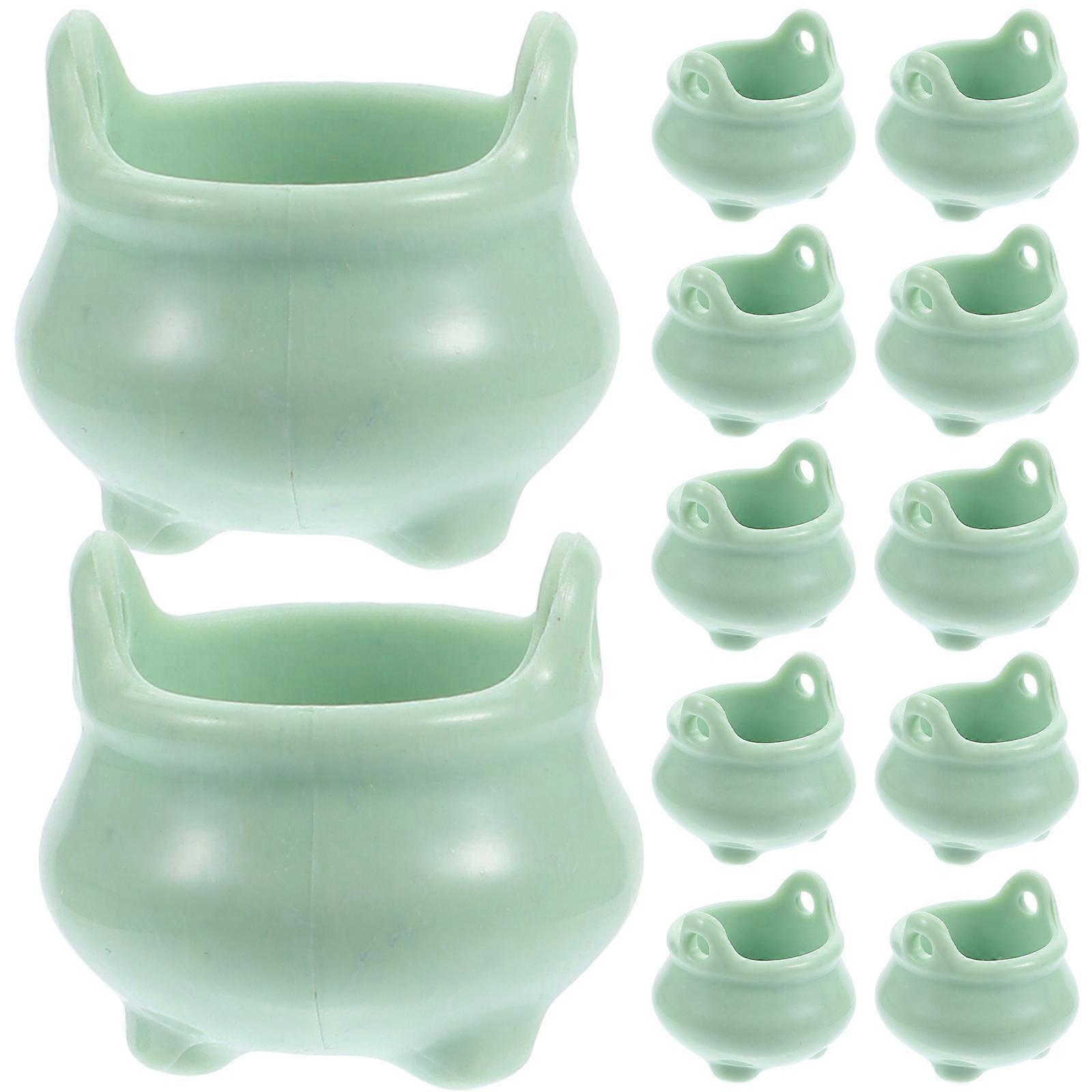 Compact Plastic Cauldron Bowl for Enhancing Halloween Decor Ensembles