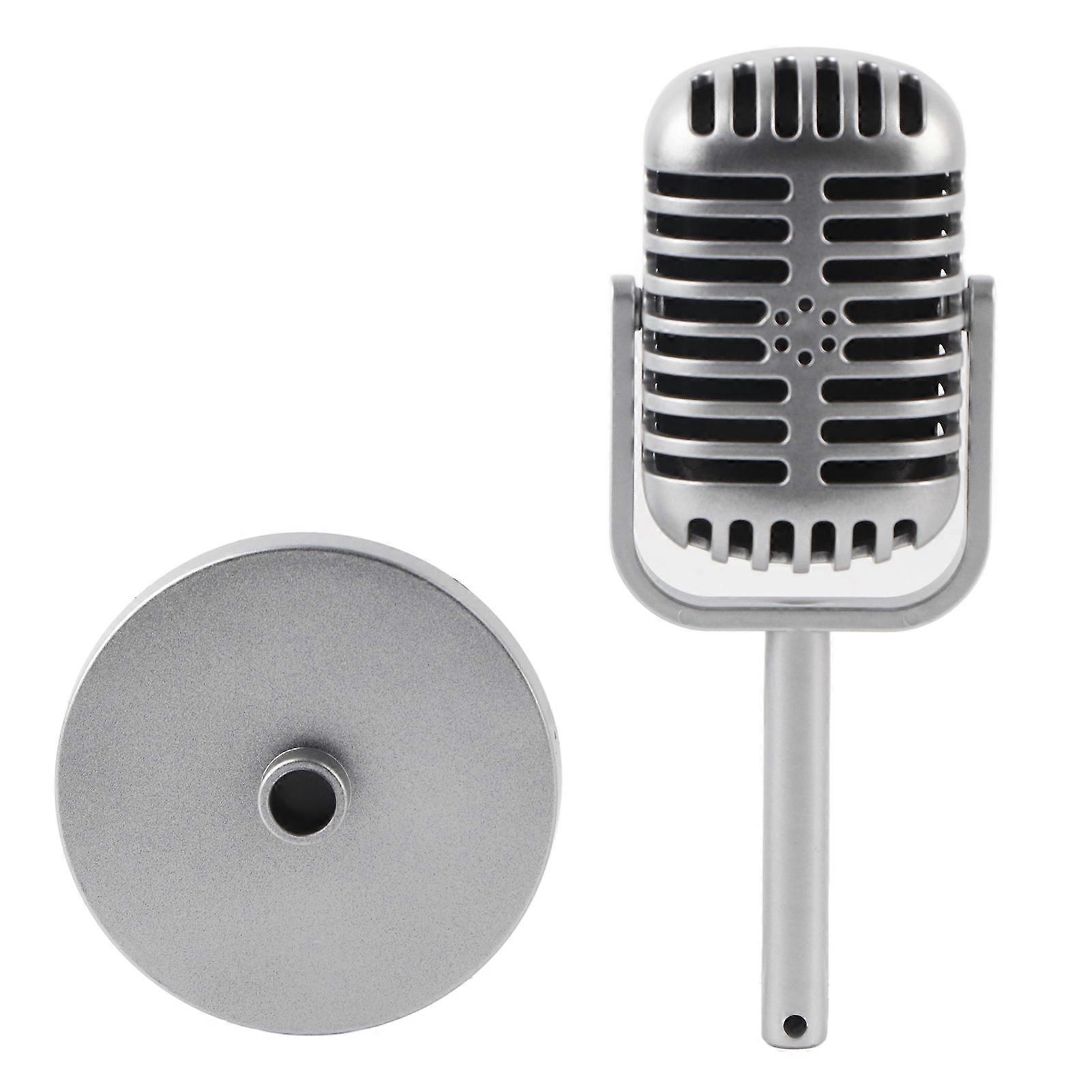 Microphone classique pour le tournage de spectacles de danse. Pratiquez l'utilisation des accessoires de microphone FilmSilver.