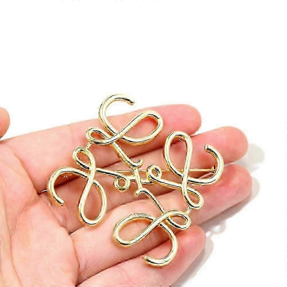 Broche creuse Femmes Filles Mode Tempérament Bijoux Accessoires Sac à dos Revers Pin Badges Corsage Décoration Cadeaux