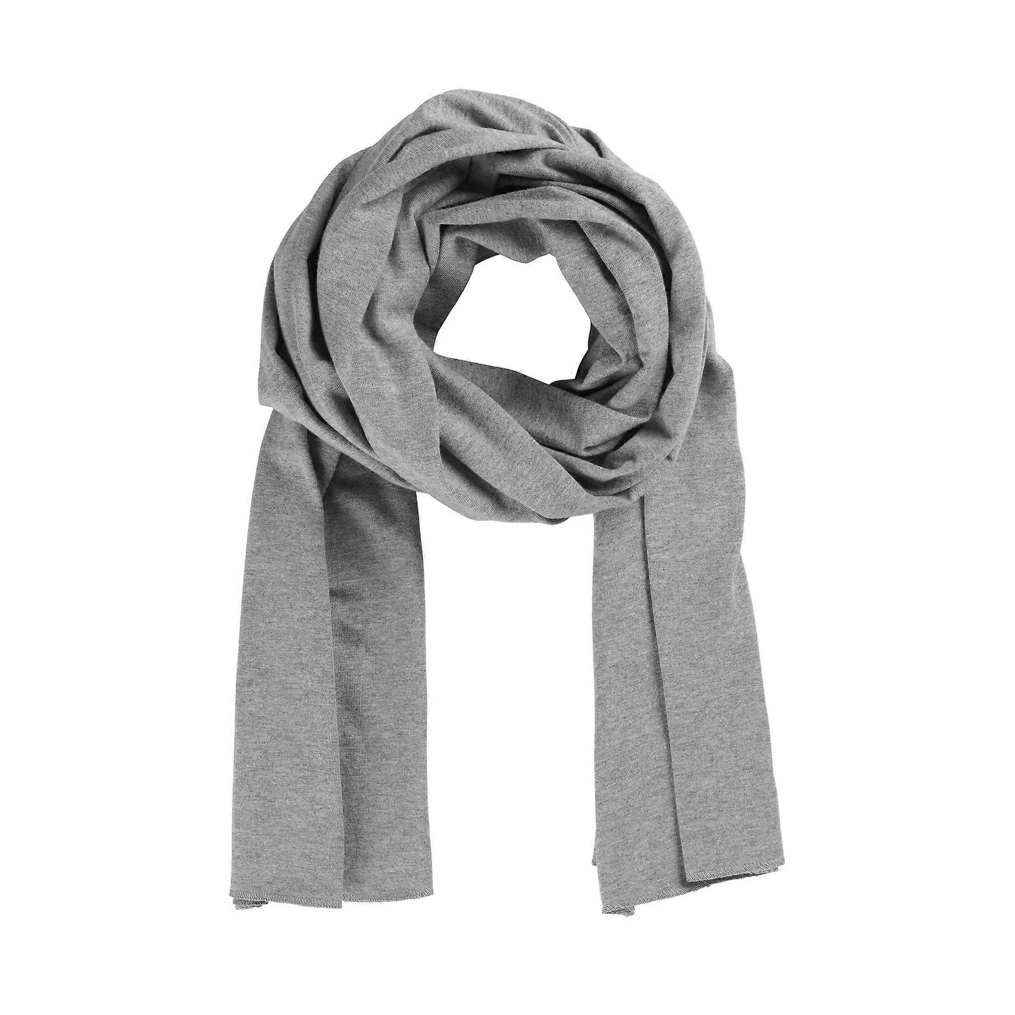 Neutraler Strickschal