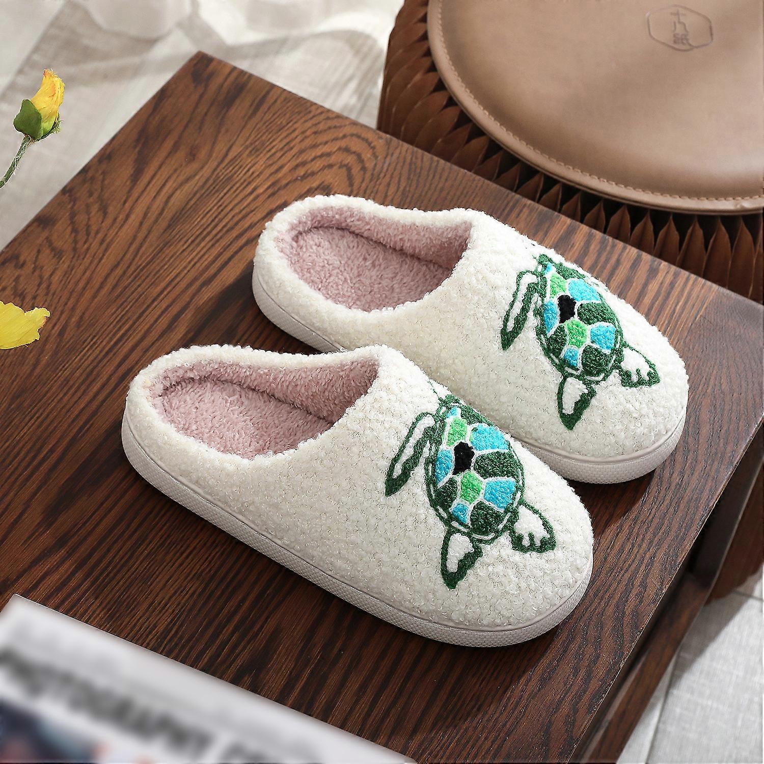 Comfortable tortoise-pattern embroidered winter slippers for men and women