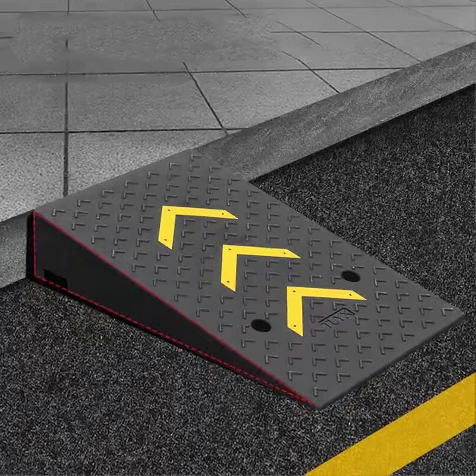 Ramp Rubber Threshold Ramps Curb Ramp NonSlip Portable For Sidewalk and Vehicles 50x80x23cm One Color