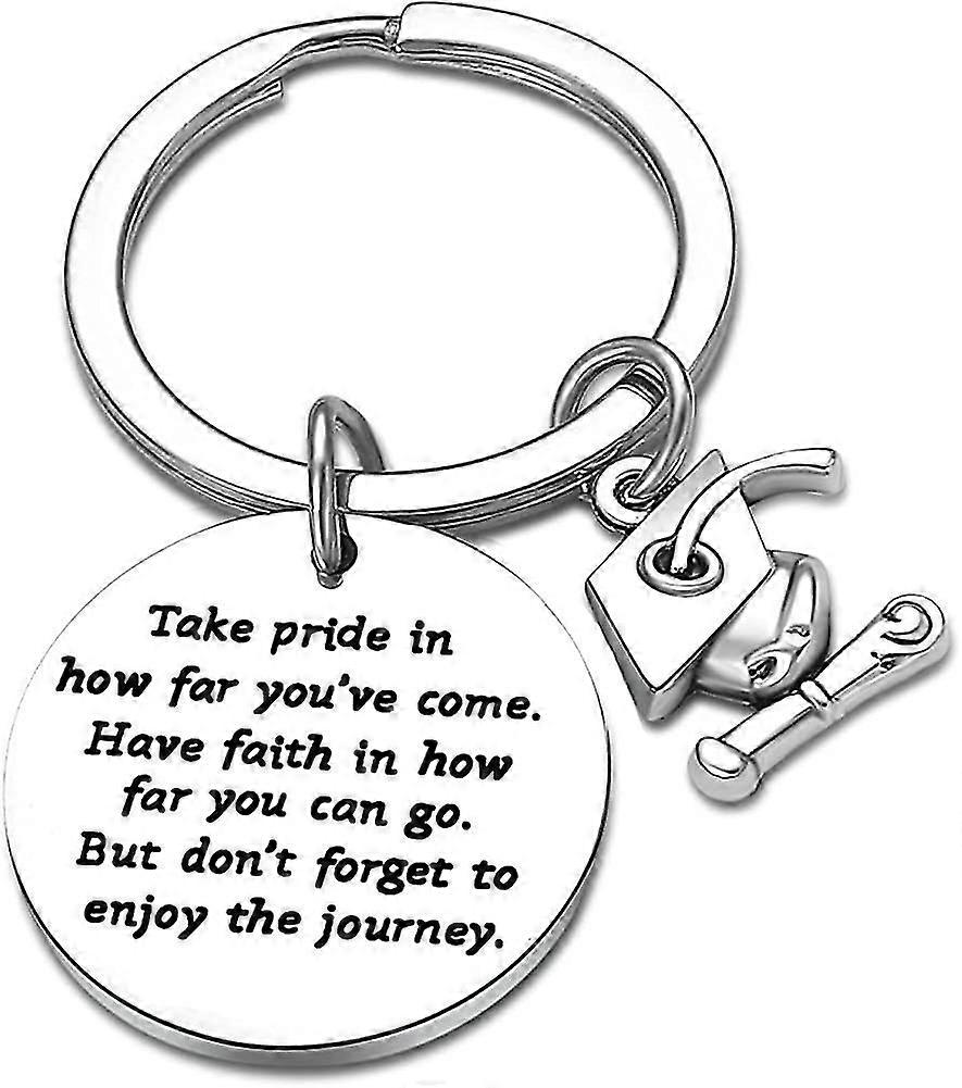 هدايا التخرج من Keyring له / لها كلمات ملهمة تفخر بالمدى