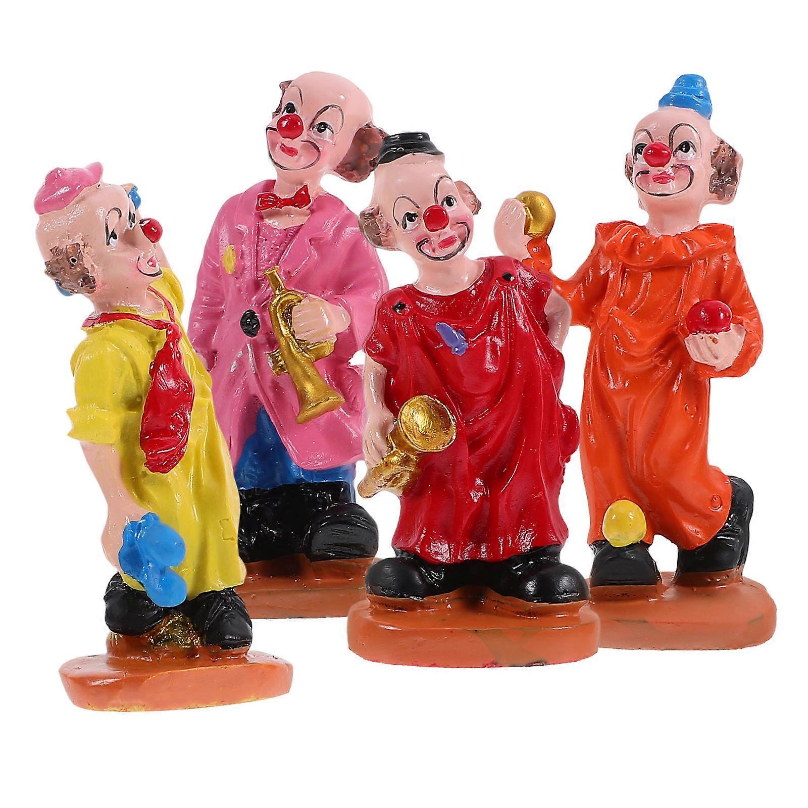 4pcs Circus Clown Figurine Sand Tray Miniature Creative Flower Pot Clown Ornament Random Style and Color