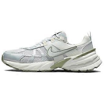 Tênis Nike V2K Run Photon Dust Light Silver Feminino FD0736-006