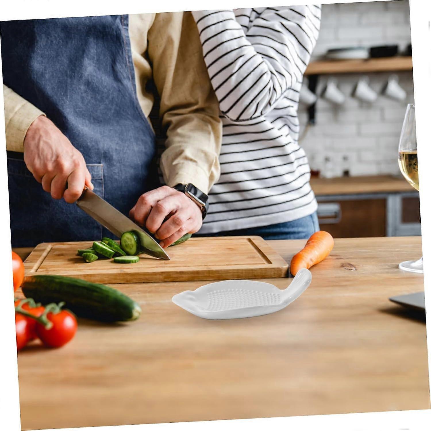 Ceramic Garlic Ginger Grater Plate for Efficient Rust Grinding, Dishwasher Safe Fish Shape