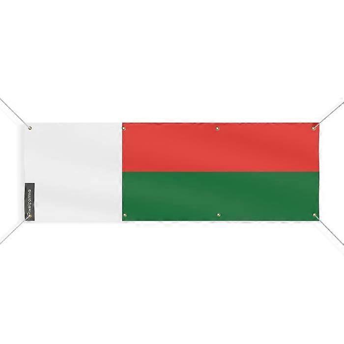 Madagascar Flag Banner - PIXELFORMA - 70x210 cm - Durable Polyester - 8 Reinforced Eyelets