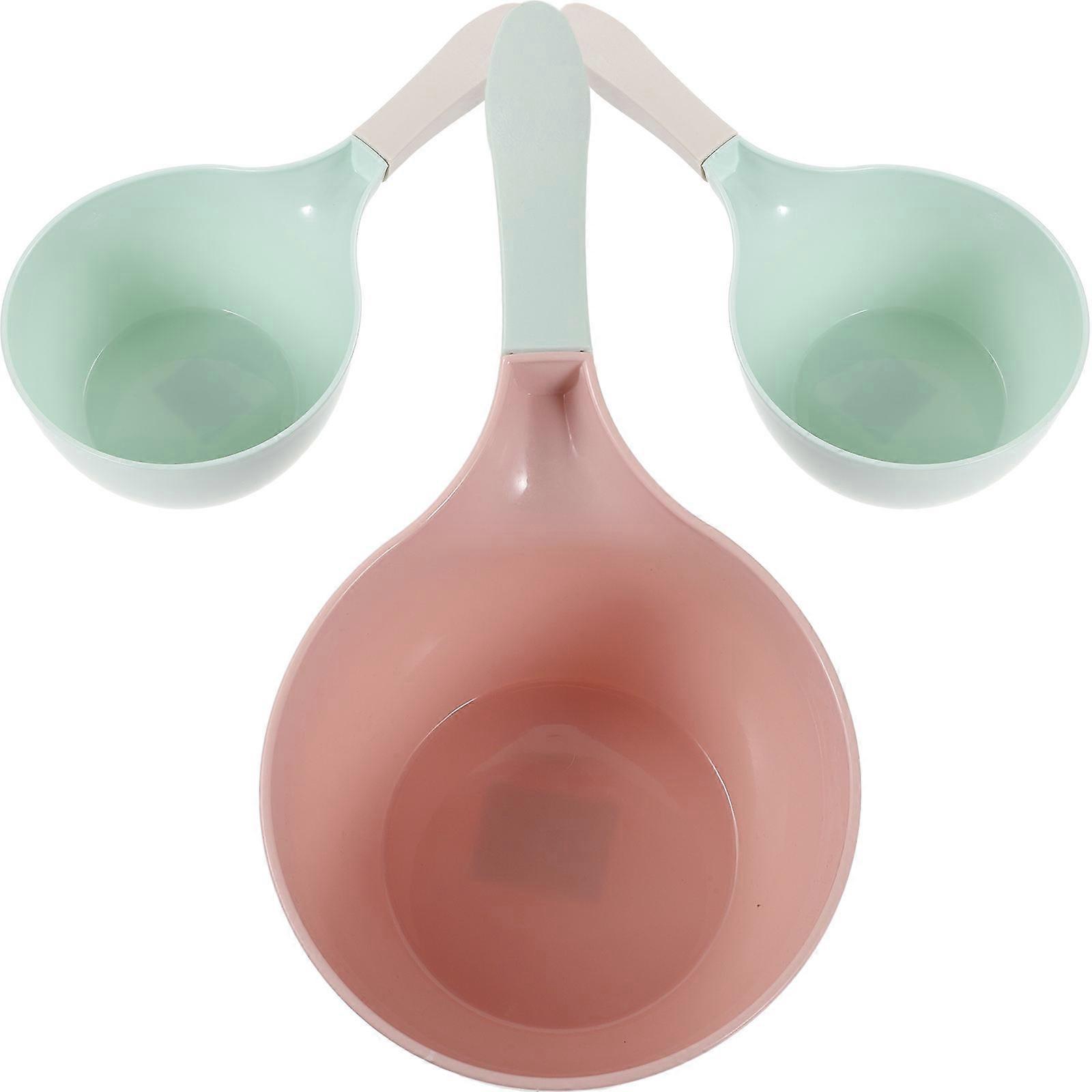 Assorted Color Plastic Kitchen Water Dipper for Home Use Practical Short Handle Ladle 3Pcs