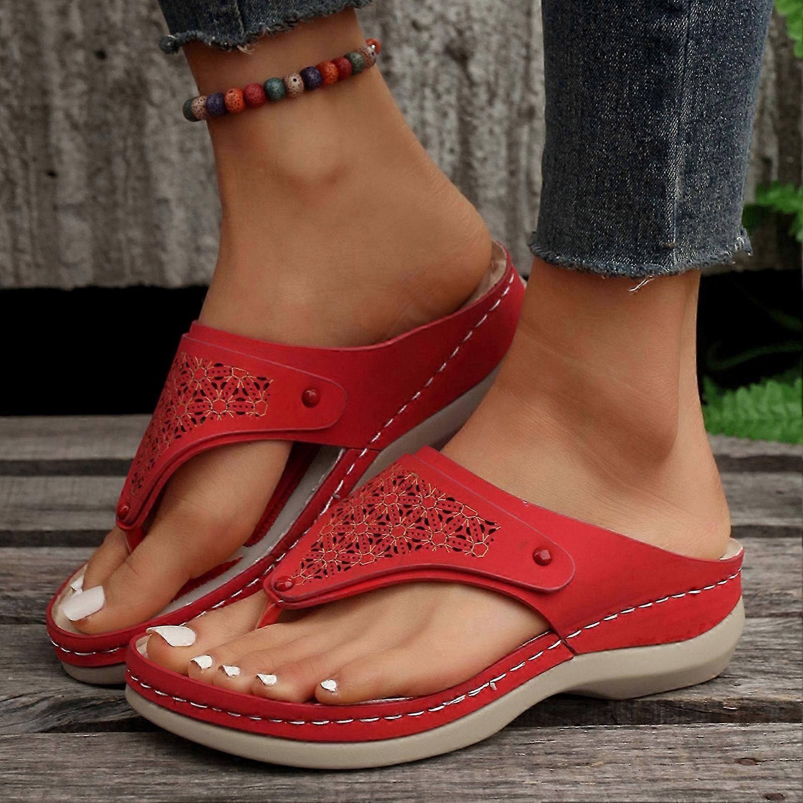 A Woman's Soft Leather, Solid Color Flip-Flop Sandal with an Open-Toe, for Outdoor Walking and Travelling