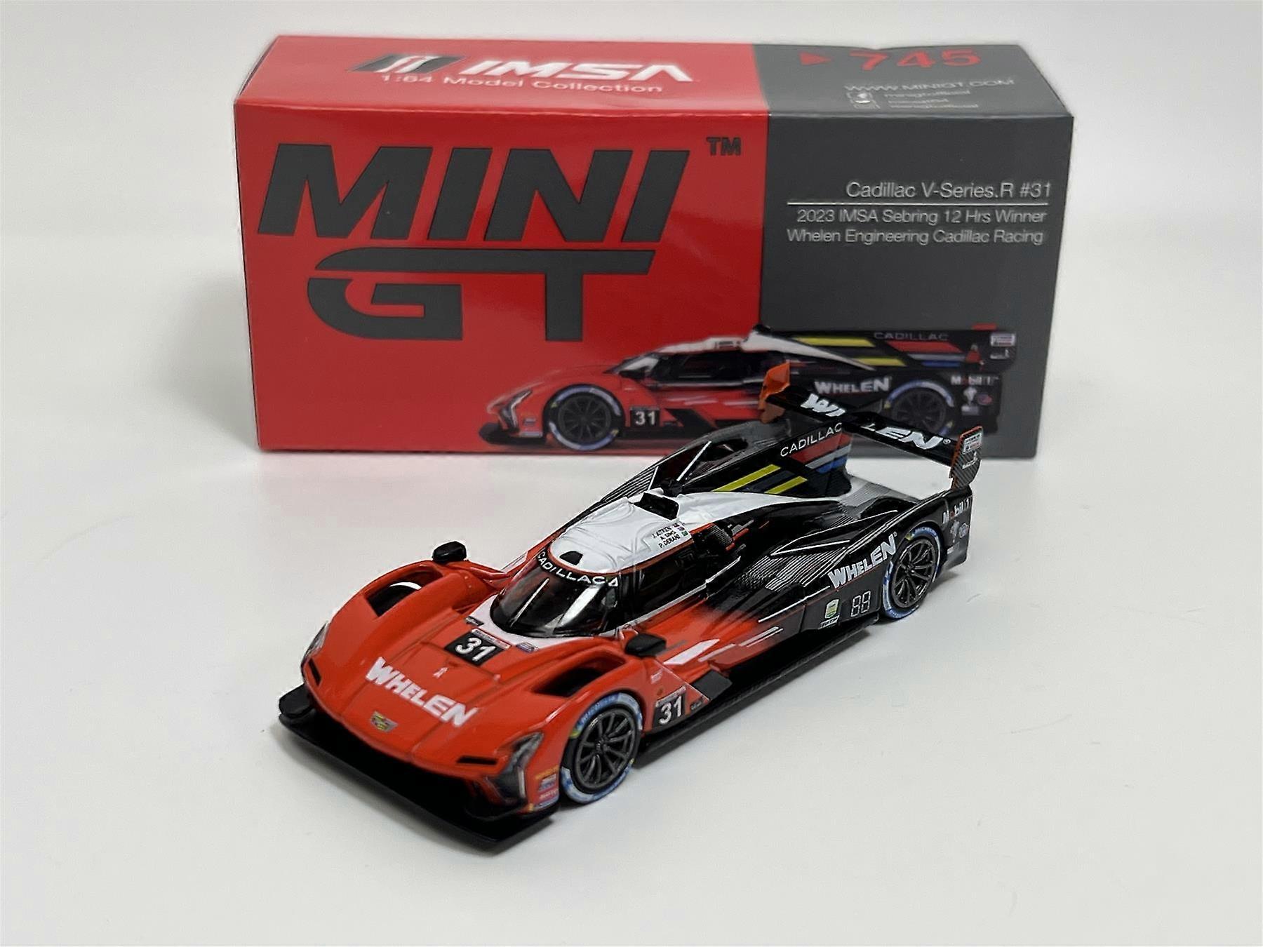 凯迪拉克 V 系列 R #31 2023 IMSA 赛百灵 12 小时获胜者 1：64 迷你 GT MGT00745L
