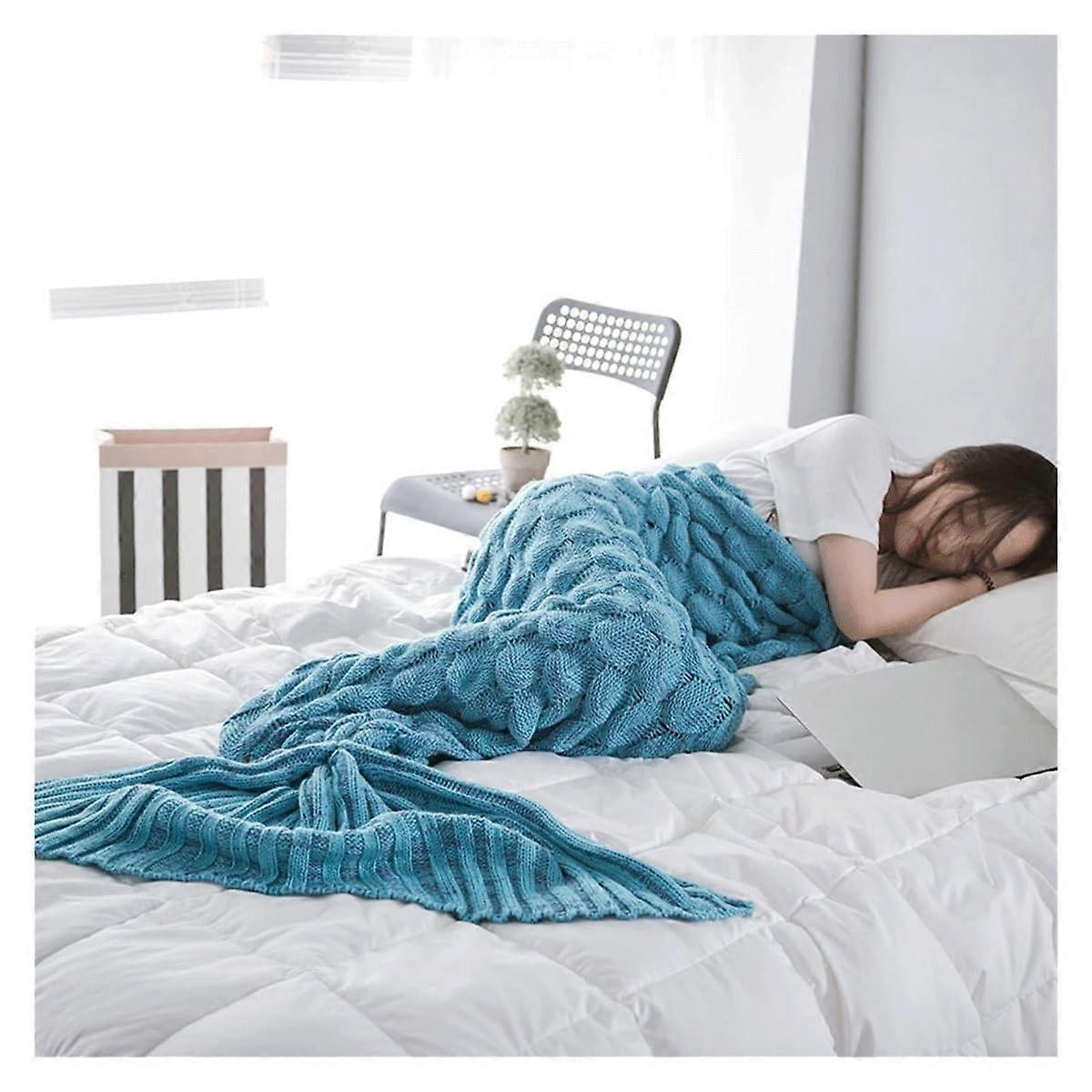Mermaid Tail Blanket for Children, Flannel Sleeping Bag for All Seasons (Color 2.70 x 140 cm)