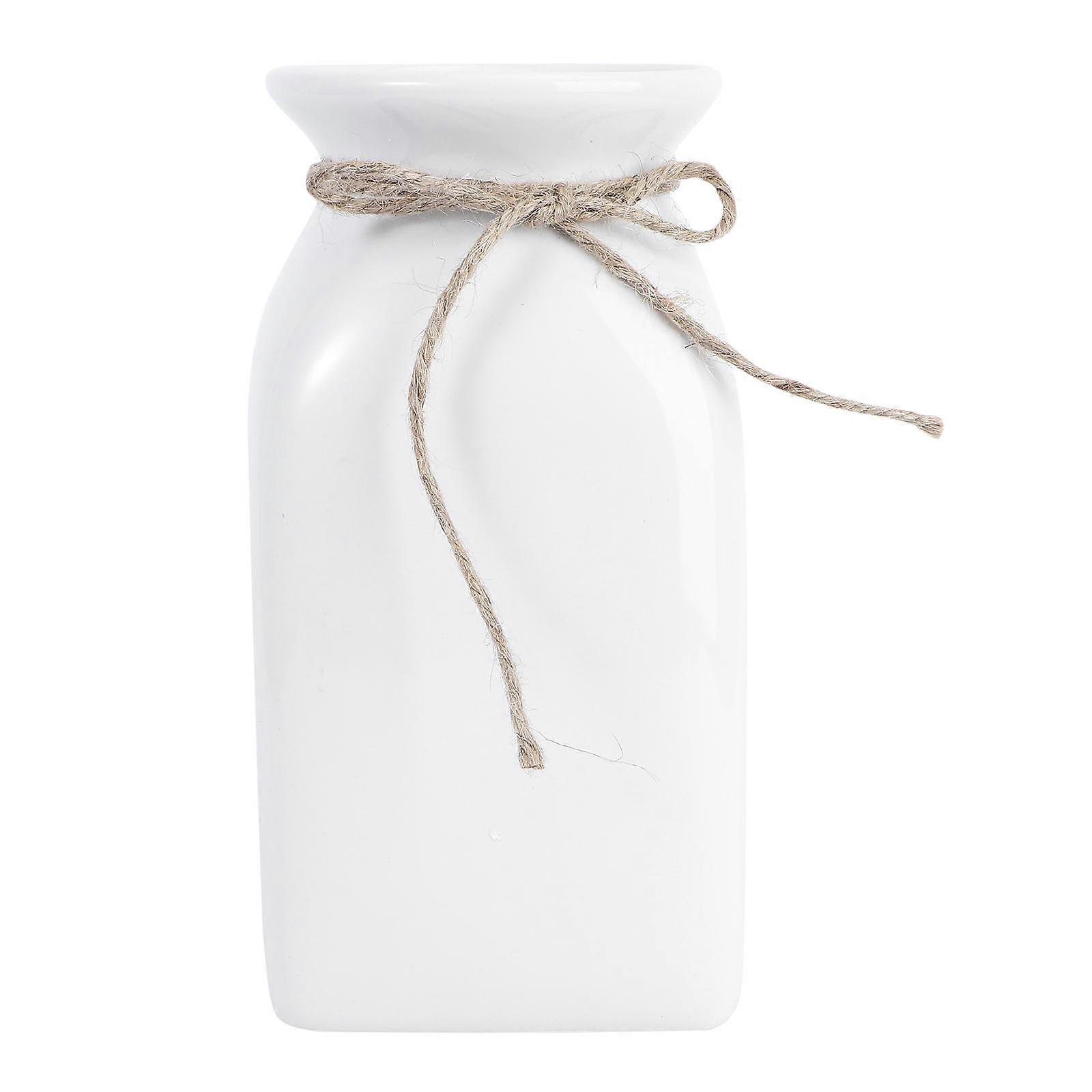 Stylish Ceramic Vase For Living Room Setup Designed For General Users With Simple Modeling 1Pc