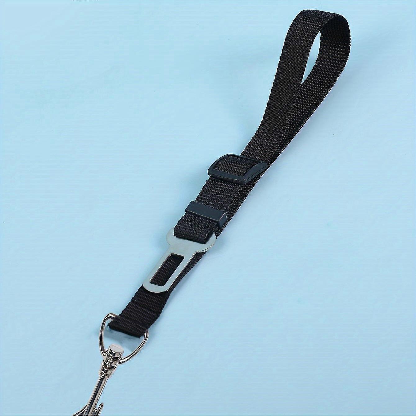 Adjustable Retractable Pet Car Seat Belt for Dogs and Cats - Keep Your Pets Safe and Secure While Driving
