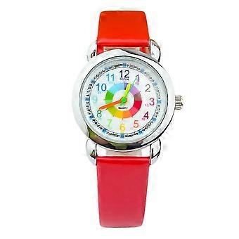 Los niños aprenden a simular relojes, las niñas y los niños simulan relojes, los niños enseñan el tiempo a los relojes, los niños de 8 a 12 años dicen la hora