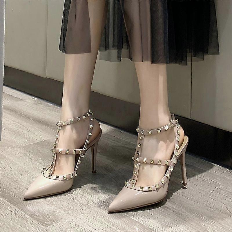 Scarpe Celeb Style Tacco Medio Con Cavigliera E Borchie - Pumps Puntali In Vernice