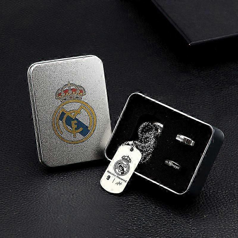 Fans present Real Madrid souvenir gift boxes